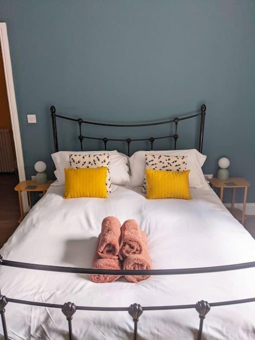 Stylish And Colourful Flat Minutes From The Beach Margate Kültér fotó